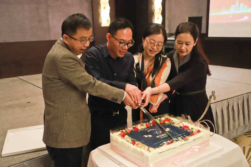 新起點，贏未來——優(yōu)遠一周歲生日快樂！